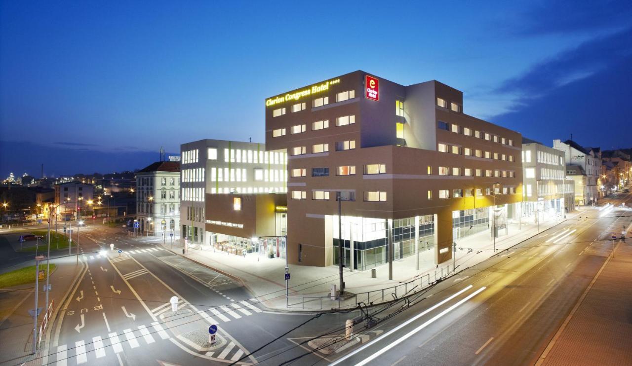 クラリオン コングレス ホテル ウースチー ナト ラベム Ústí nad Labem エクステリア 写真