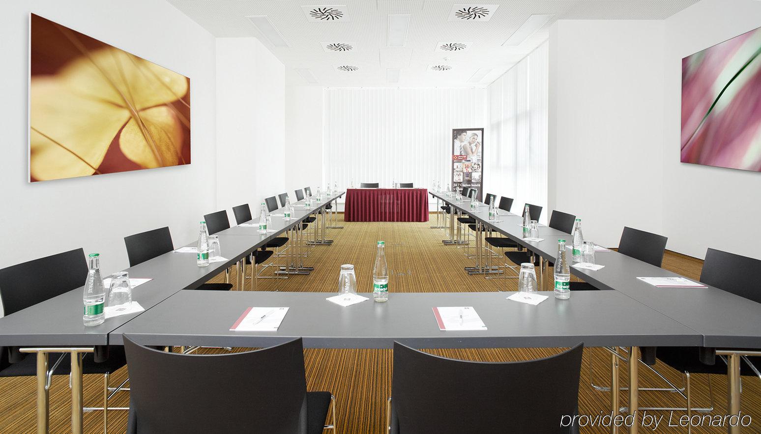 クラリオン コングレス ホテル ウースチー ナト ラベム Ústí nad Labem エクステリア 写真